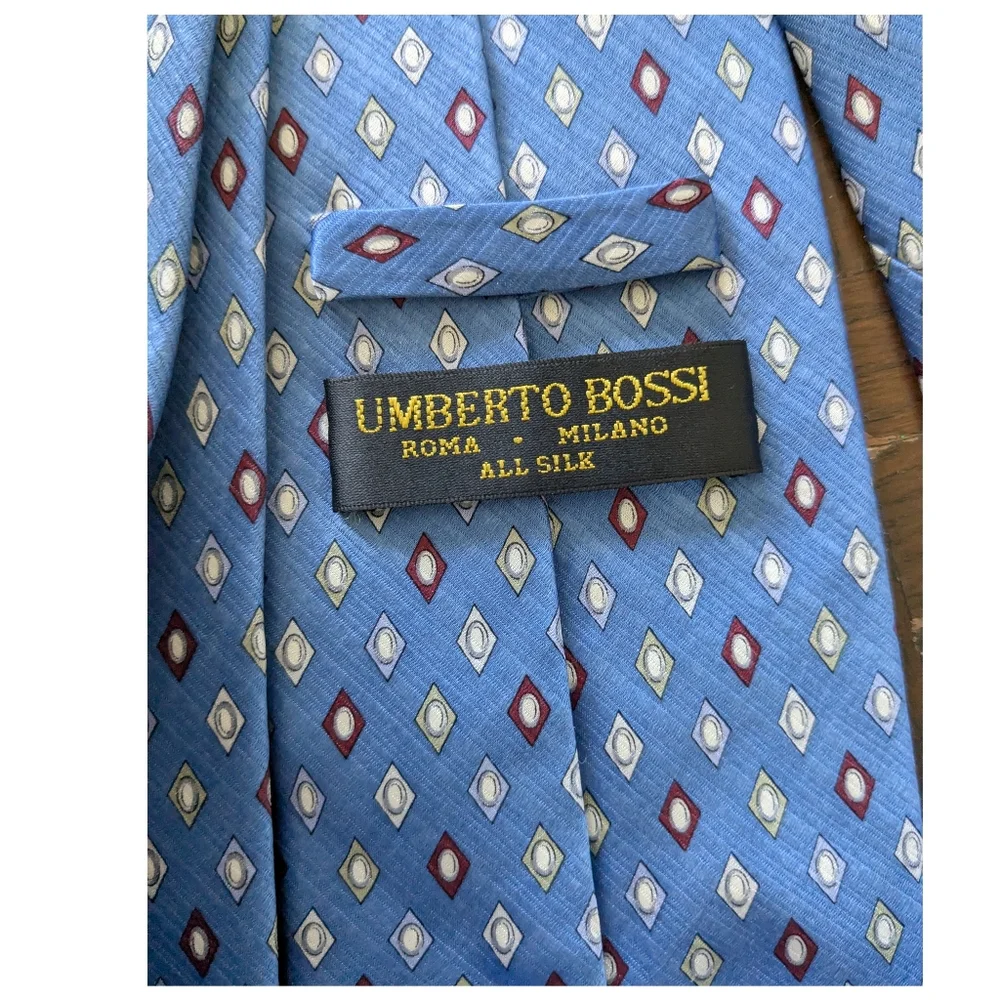 VTG Umberto Bossi Light Blue Silk Men's Tie with Geometric Diamond Pattern